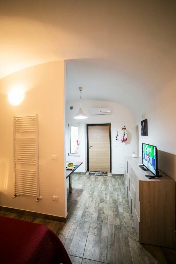 Agape Apartment ตารันโต ภายนอก รูปภาพ